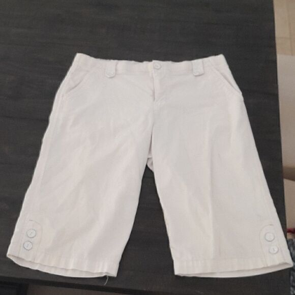Stretch waistband Bermuda shorts size 8 color khaki with pockets - Picture 1 of 4